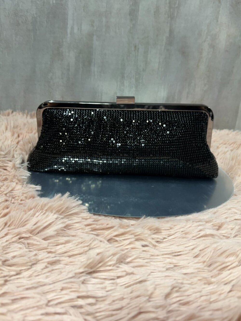 EUC Sparkly Sequin Evening Clutch/Formal Clutch - Black